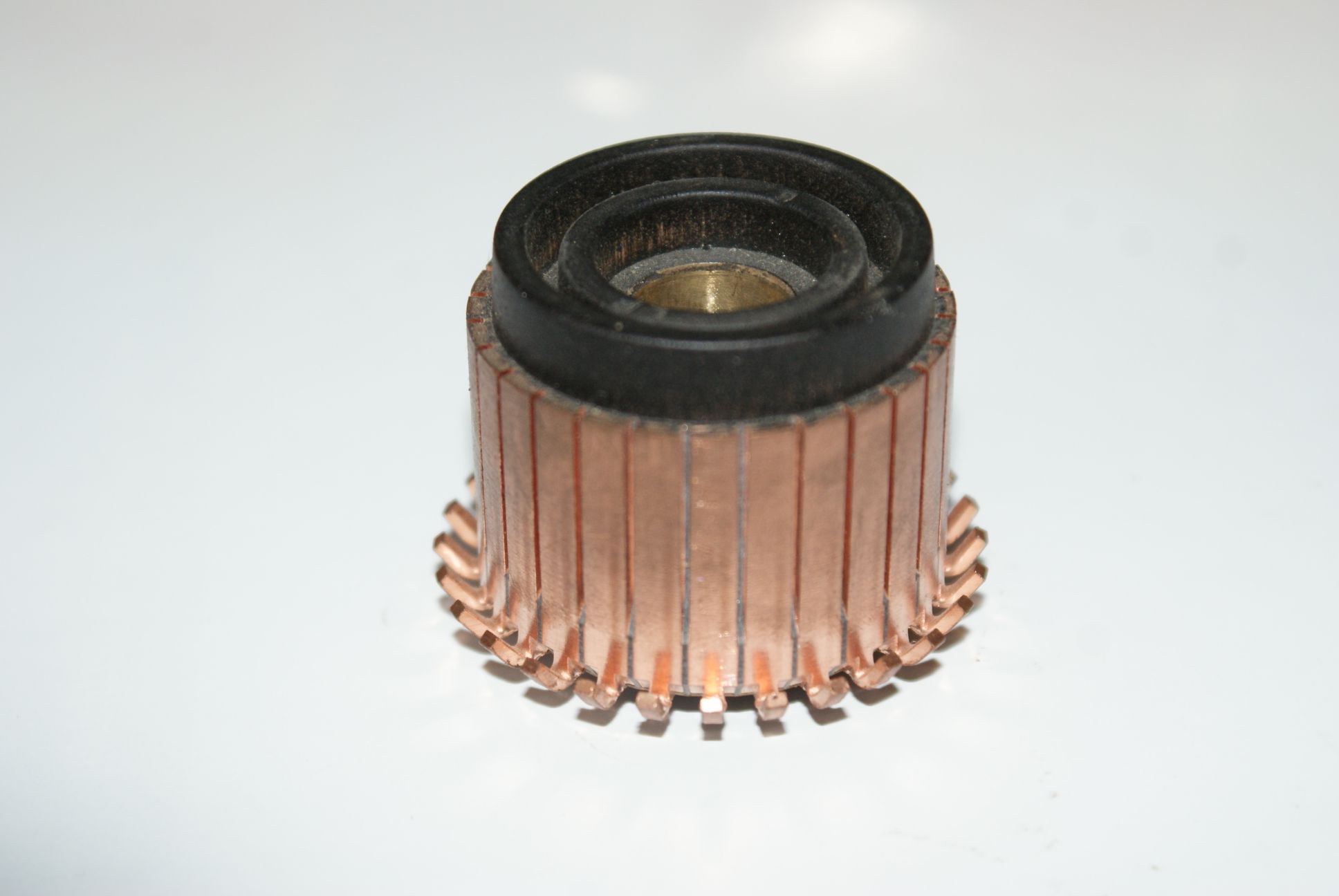 Колектор за ротор 37.5, 13, 25мм 28 ламела armen-tools