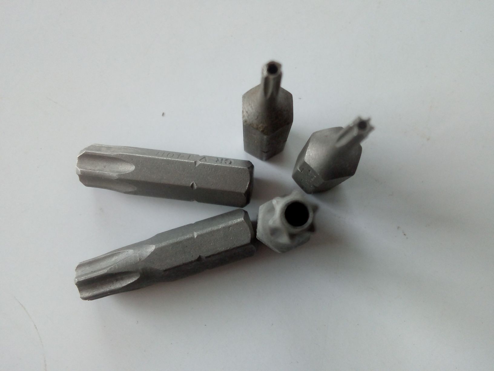 Накрайник бит ТХ27 отвор 1/4" 25mm armen-tools